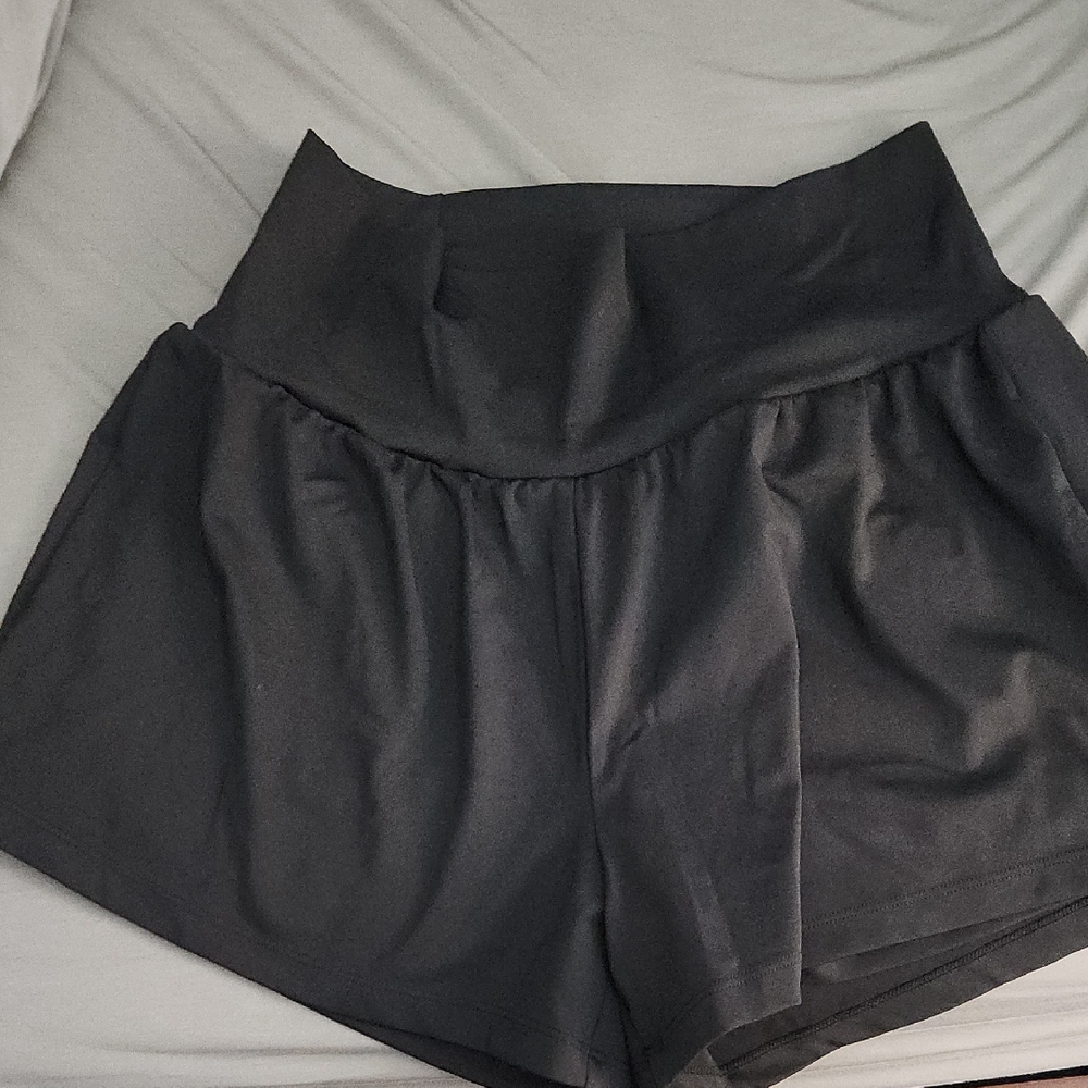 HALARA High-Waist Black Lounge Shorts